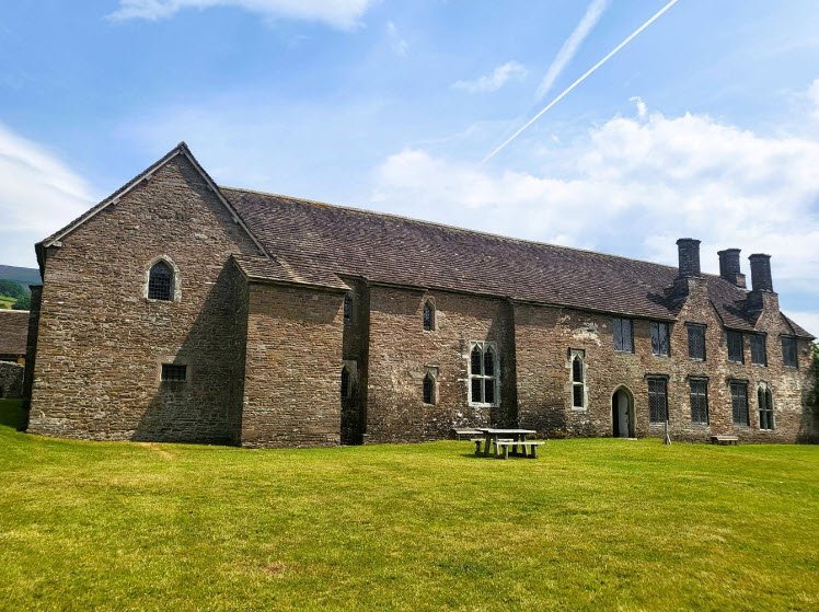 Llys a Chastell Tre-tŵr / Tretower Court and Castle, United Kingdom